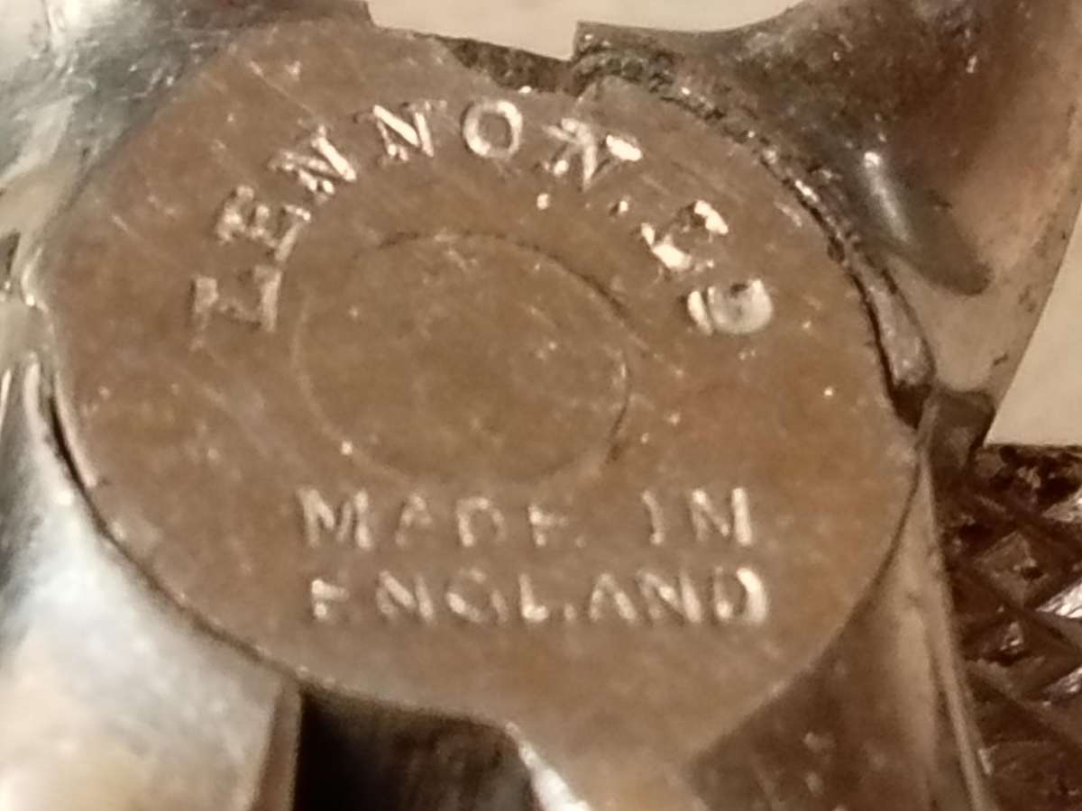 VINTAGE ASSORTMENT OF DENTAL TOOLS