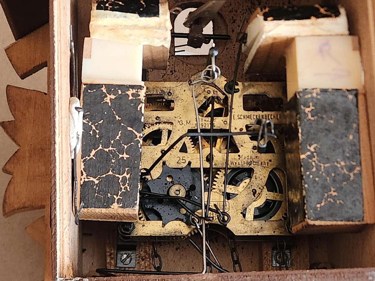 VINTAGE E SCHMECKENBECHER CUCKOO CLOCK, MISSING ONE DIAL