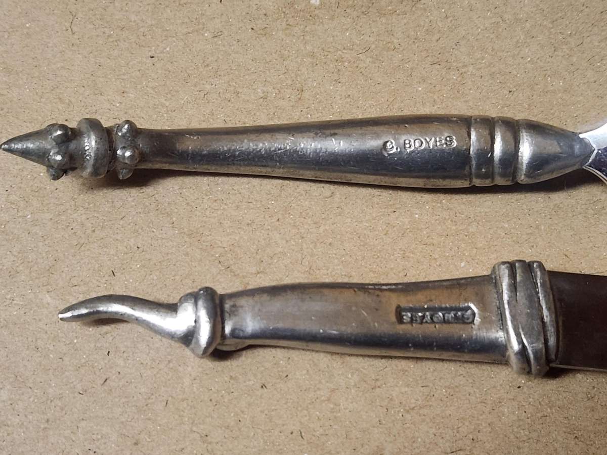 VINTAGE CARROL BOYES FUNCTIONAL ART EARLY DESIGN PEWTER SPREADER AND SPOON