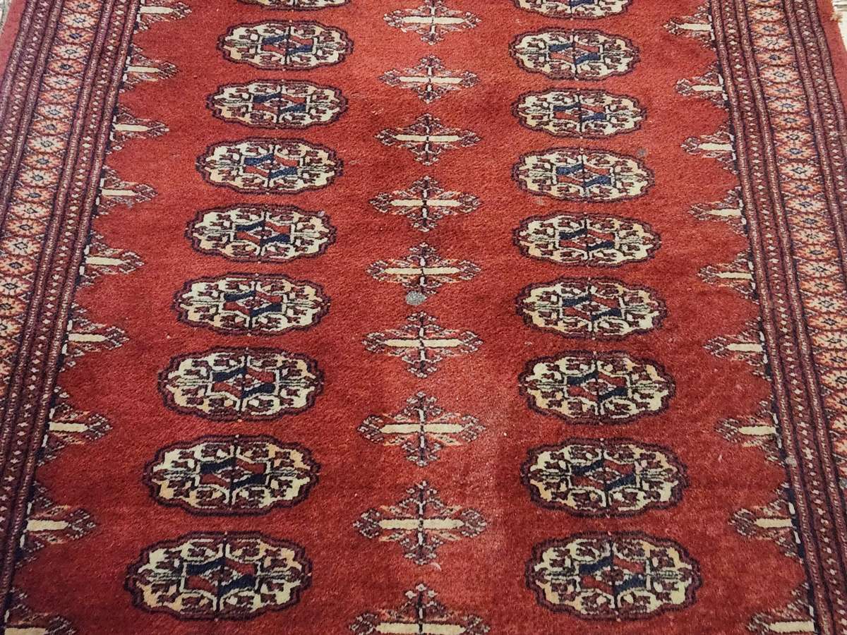 Vintage Pure Wool Hand Knotted Persian Carpet