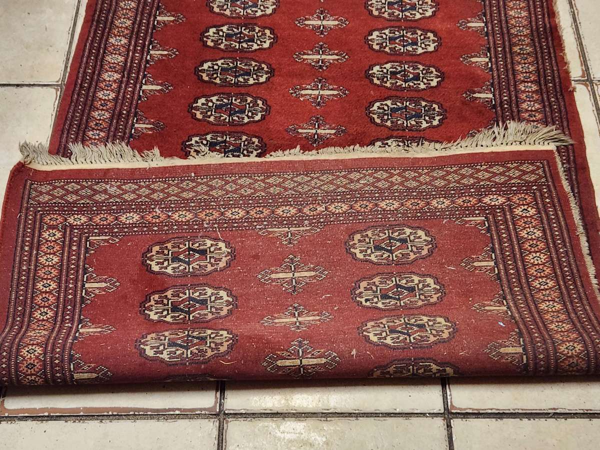 Vintage Pure Wool Hand Knotted Persian Carpet