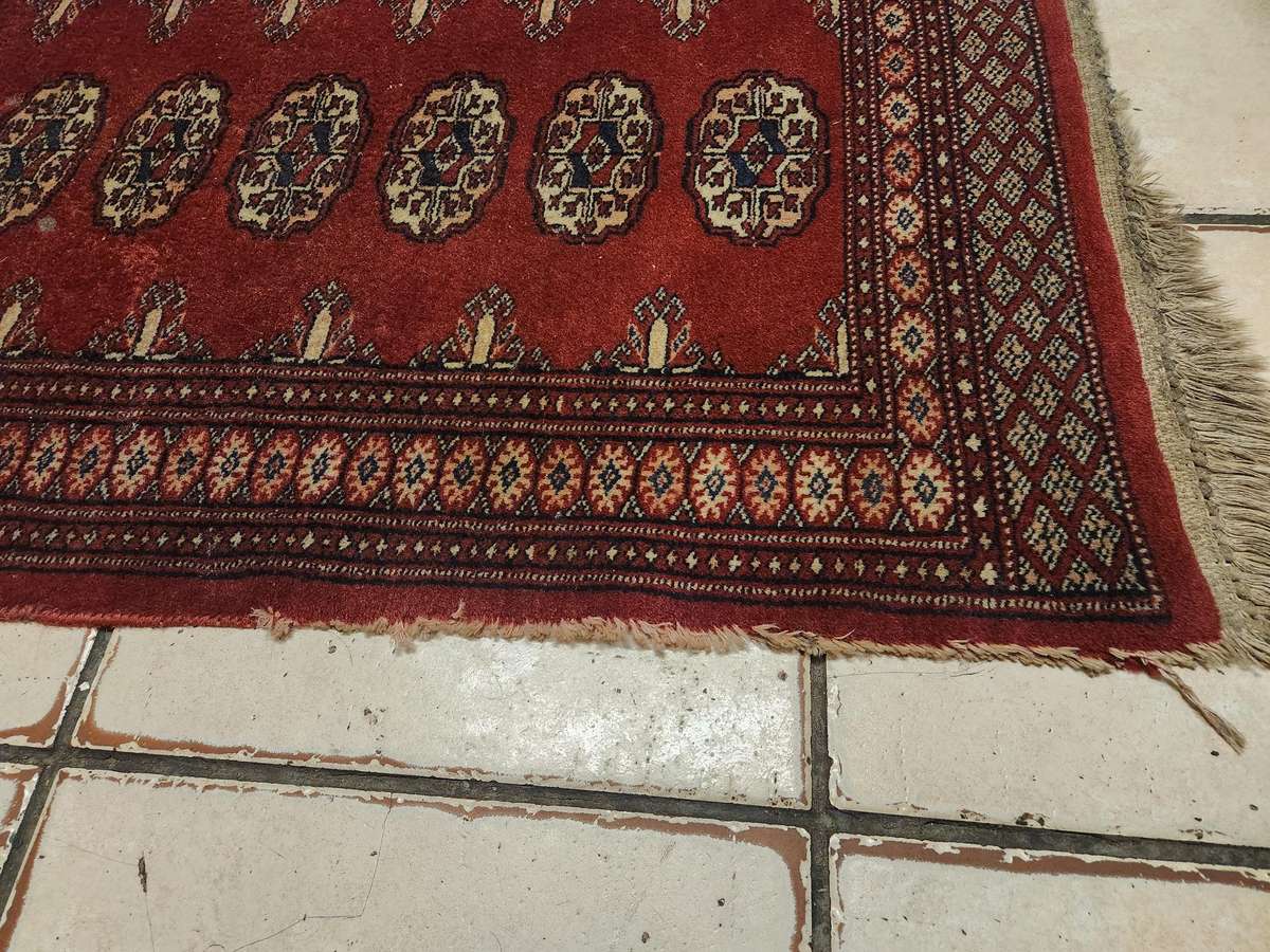 Vintage Pure Wool Hand Knotted Persian Carpet