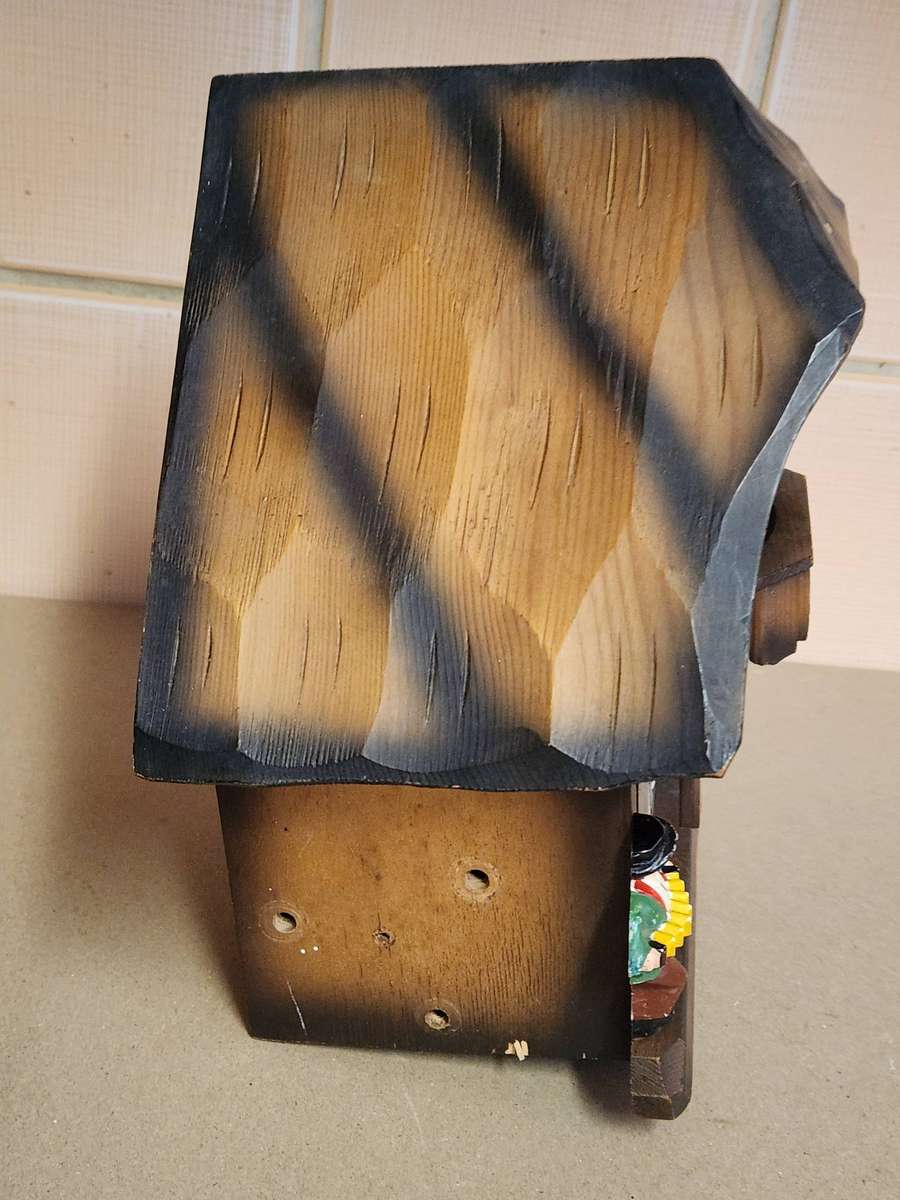 VINTAGE BLACK FOREST GERMANY CUCKOO CLOCK CASING FOR SPARES OR RESTORATION