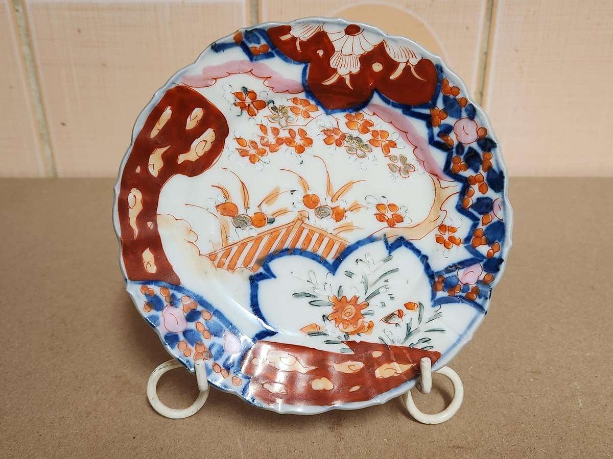 ANTIQUE JAPANESE IMARI ARITA WARE SMALL PLATE