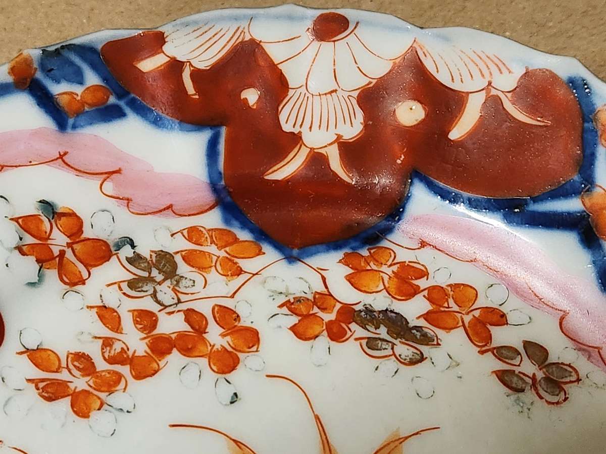 ANTIQUE JAPANESE IMARI ARITA WARE SMALL PLATE