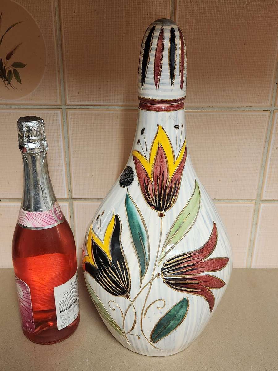 RARE FIND. 20th CENTURY ROUGE FONTAINE BAUDOUR CERAMIQUE VASE/URN