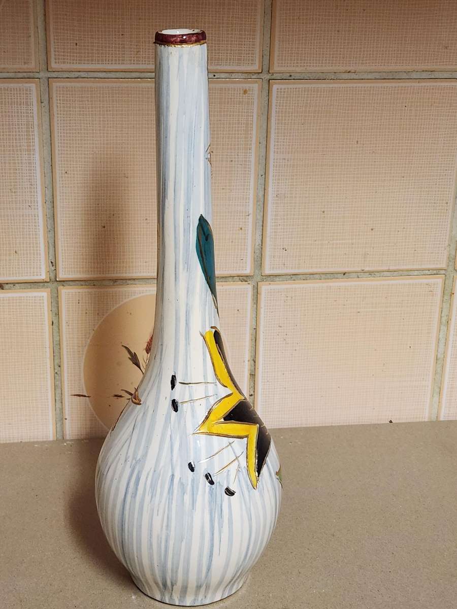 RARE FIND! 20th CENTURY ROUGE FONTAINE BAUDOUR CERAMIQUE BOTTLE-NECK VASE