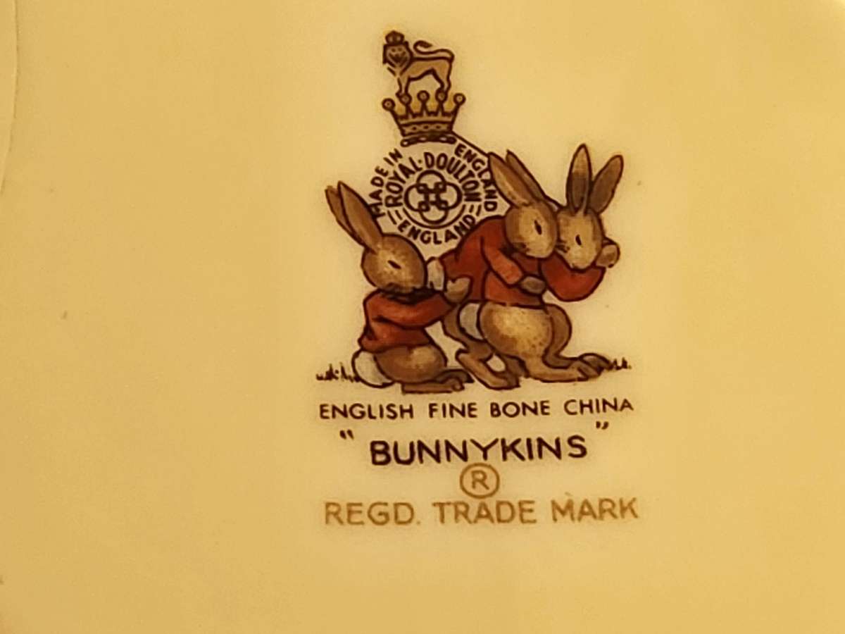 VINTAGE ROYAL DOULTON BUNNYKINS MUG
