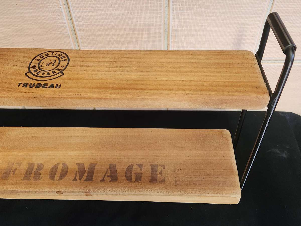 STUNNING BOUTIQUE VINEYARDS TRUDEAU FROMAGE (CHEESE) CUTTING BOARD