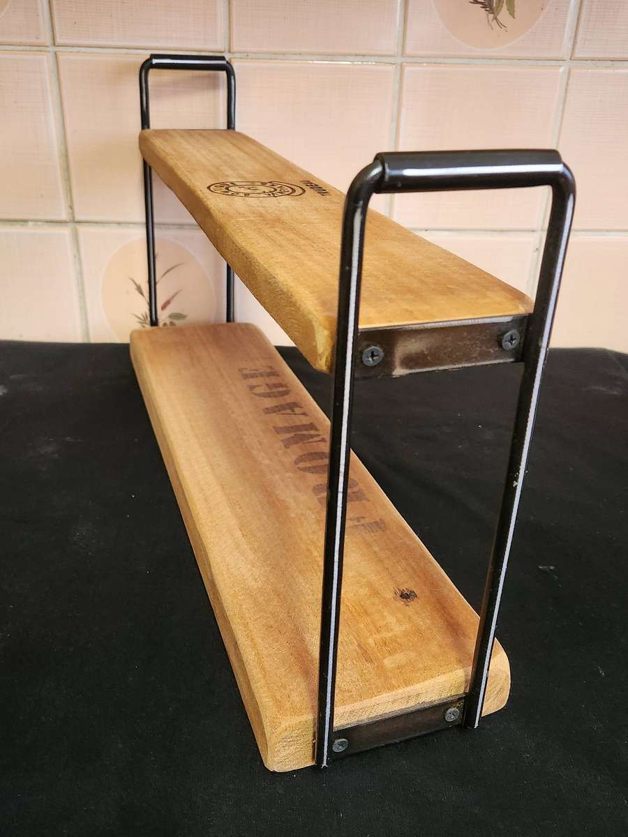 STUNNING BOUTIQUE VINEYARDS TRUDEAU FROMAGE (CHEESE) CUTTING BOARD