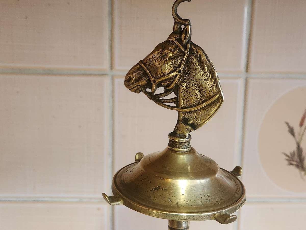 STUNNING SET OF BRASS FIRE IRONS WITH HORSE HEADS ON TOP