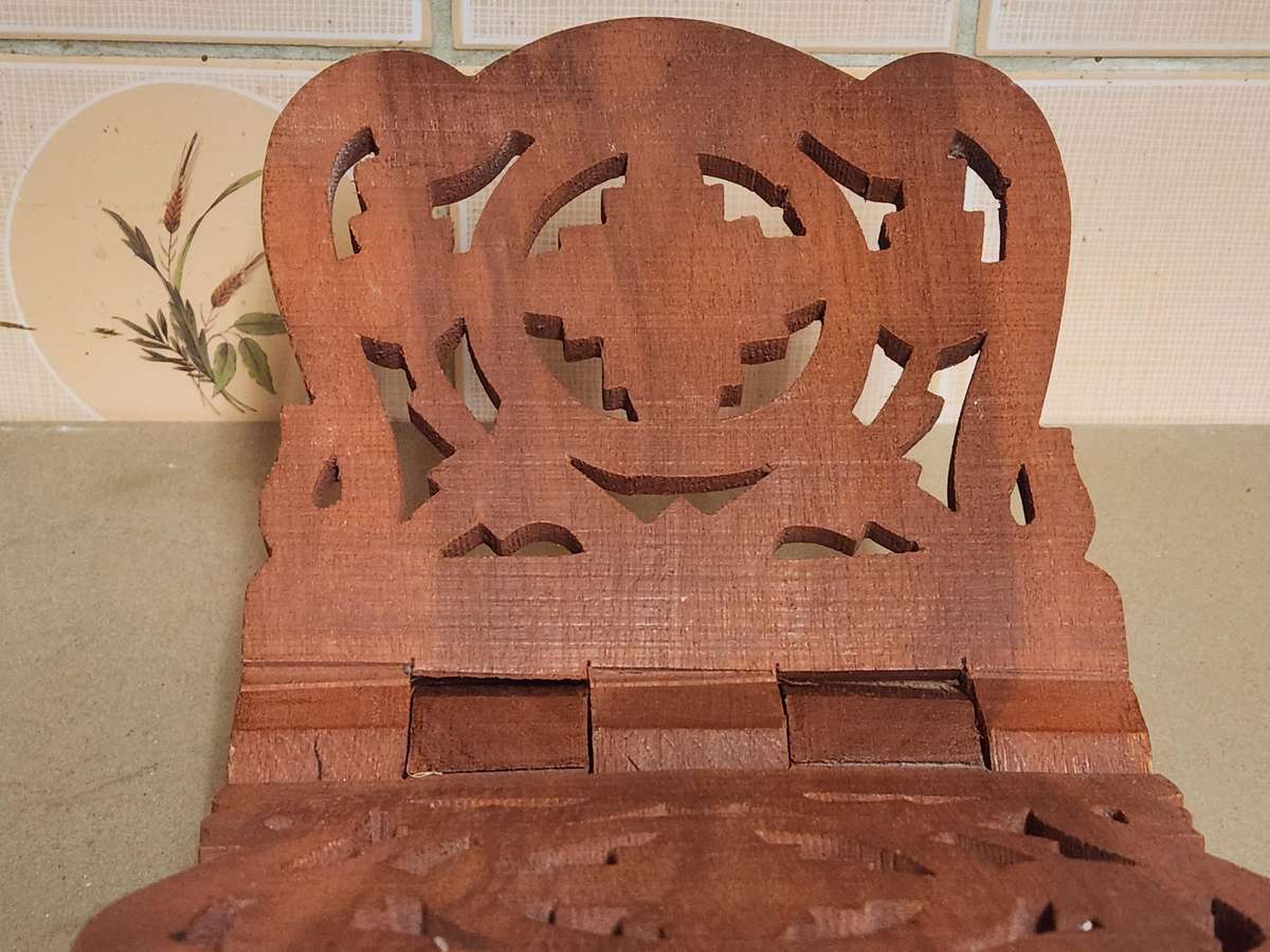 VINTAGE HAND CARVED FOLDING BOOK STAND, BIBLE HOLDER