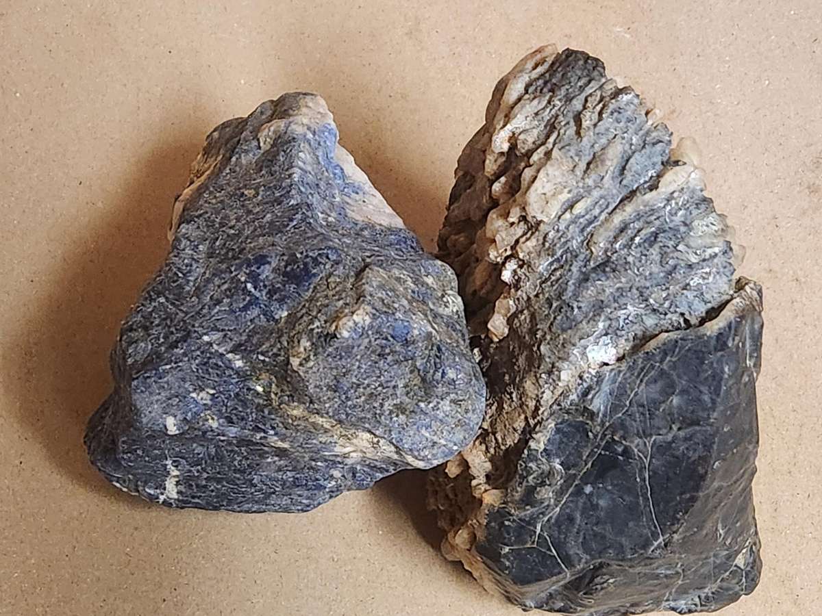 TWO STUNNING RAW MINERAL GEOLOGICAL SPECIMENS, SODALITE AND UNKNOWN