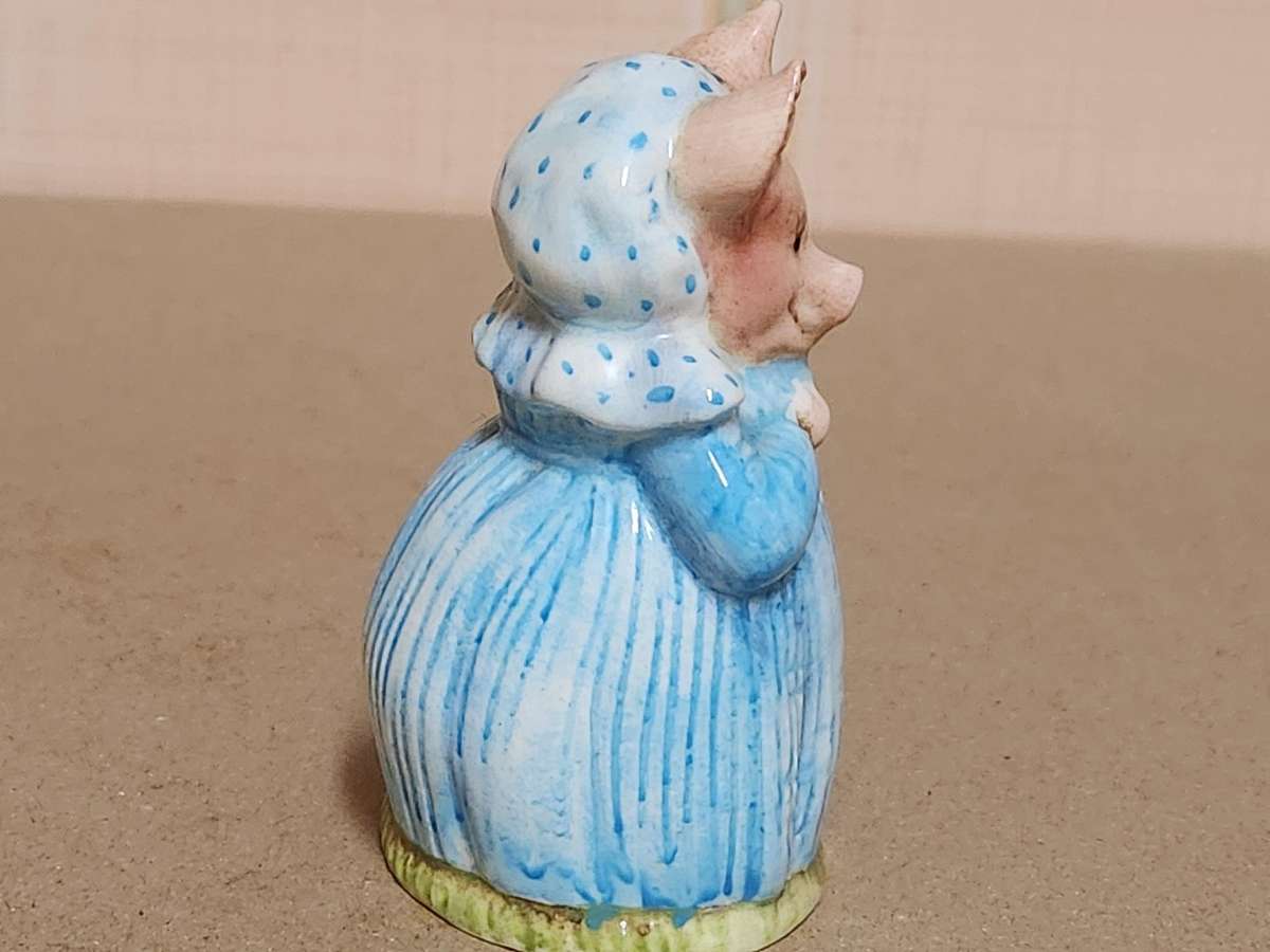 BEATRIX POTTER'S AUNT PETTITOES FIGURINE BY BESWICK
