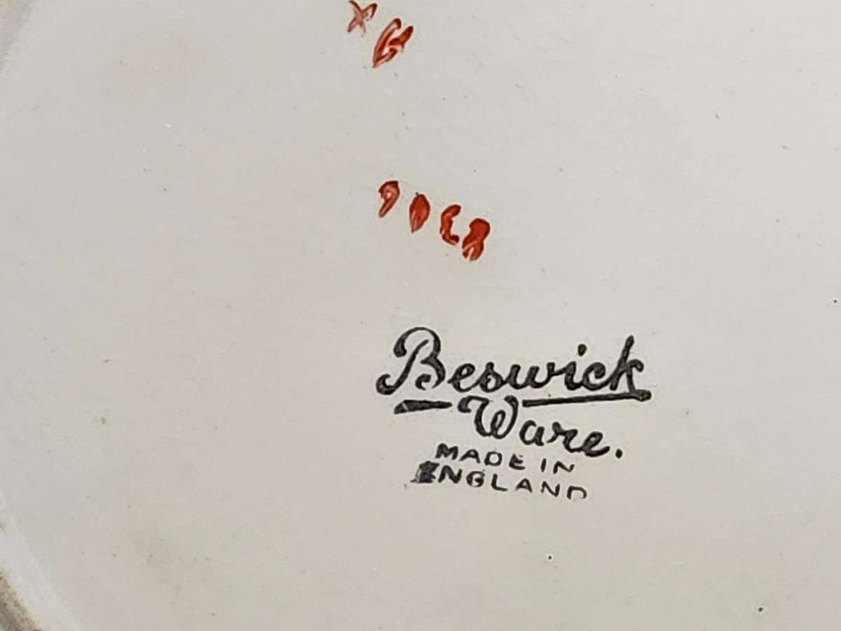 VINTAGE BESWICK CABBAGE LEAF AND TOMATO PLATE