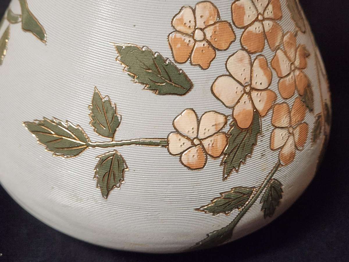 1920s ART DECO LOVATTS LANGLEY LEADLESS GLAZE VASE