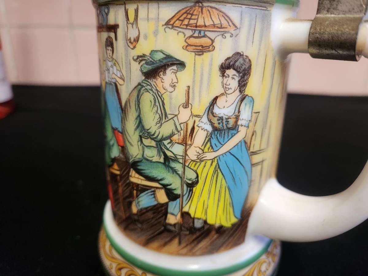 ORIGINAL BMF BIERSEIDEL MILK GLASS BEERSTEIN