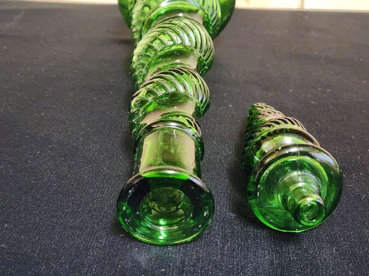 VINTAGE ITALIAN DEPOSE EMERALD GREEN TWIST SNAKE SPIRAL GENIE BOTTLE