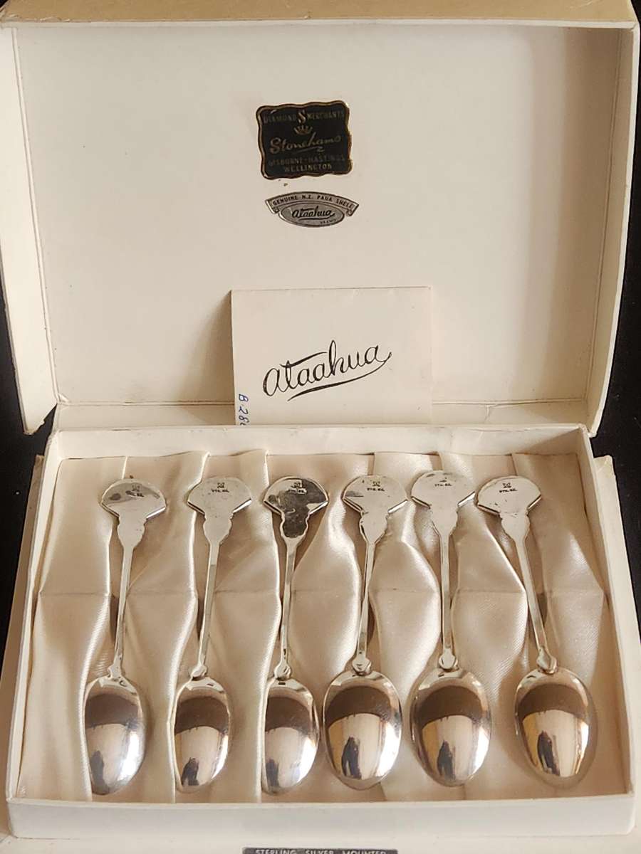 ATAAHUA STERLING SILVER AND PAUA SHELL INLAY COFFEE SPOON SET