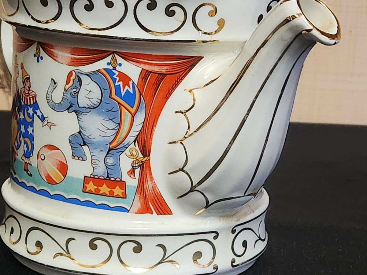 SADLER EDWARDIAN ENTERTAINMENTS CIRCUS PORCELAIN TEA POT