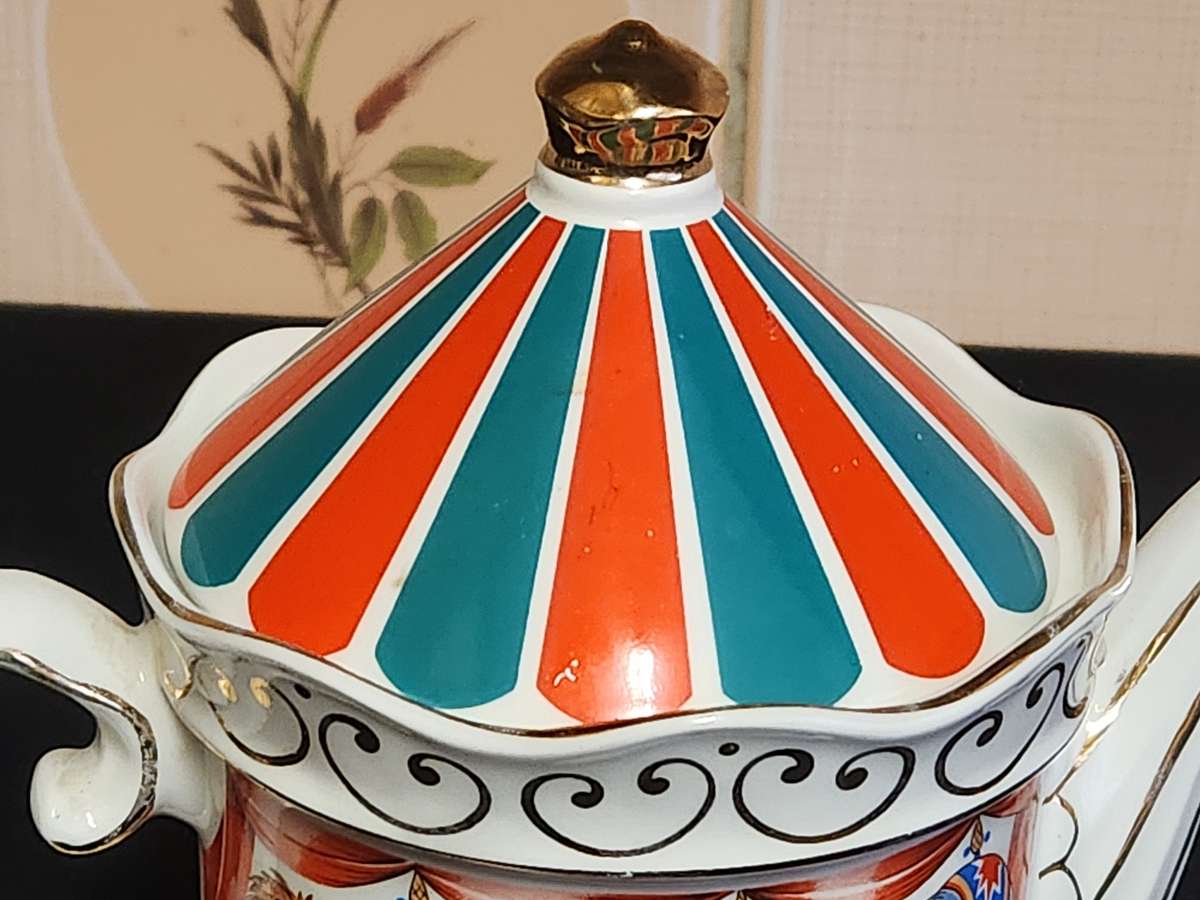SADLER EDWARDIAN ENTERTAINMENTS CIRCUS PORCELAIN TEA POT
