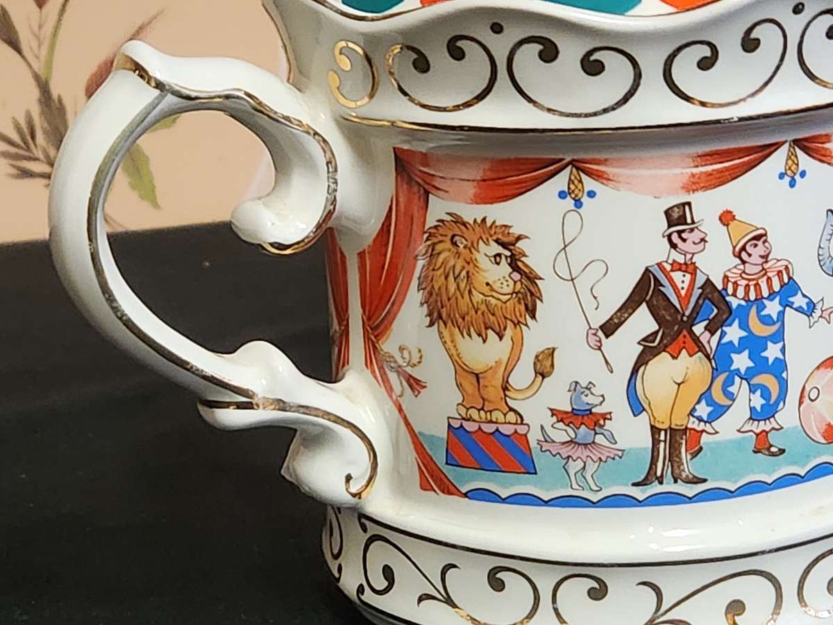 SADLER EDWARDIAN ENTERTAINMENTS CIRCUS PORCELAIN TEA POT