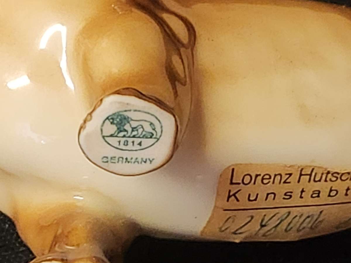 VINTAGE LORENZ HUTSCHENREUTHER KUNSTABTEILUNG DACHSHUND