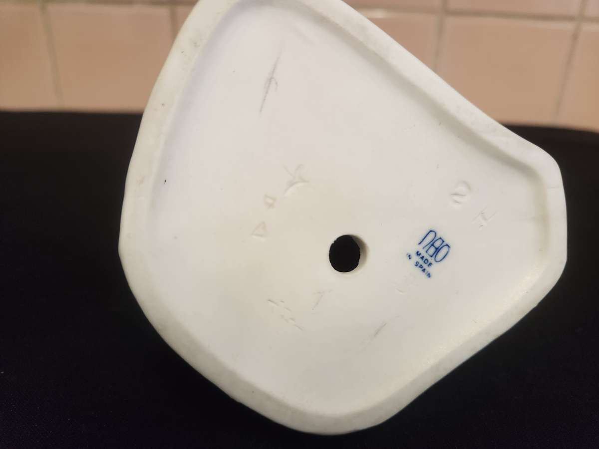 NAO BY LLADRO MADE IN SPAIN PORCELAIN FIGURINE