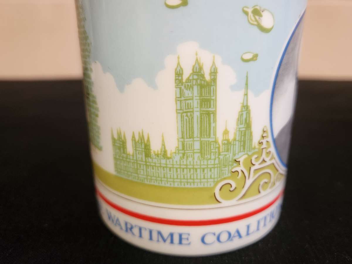 WINSTON CHURCHILL AND MARGARET THATCHER COMMEMORATIVE MUGS