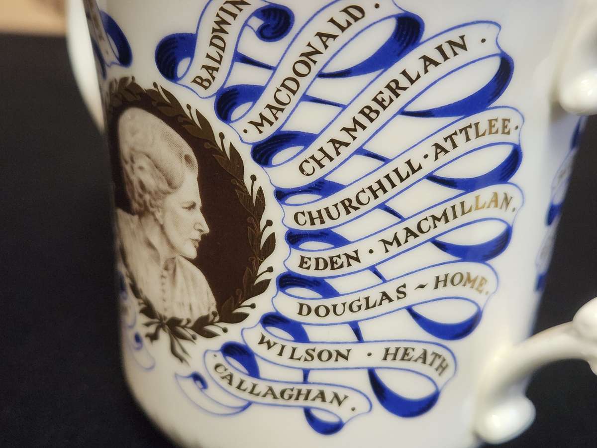 WINSTON CHURCHILL AND MARGARET THATCHER COMMEMORATIVE MUGS