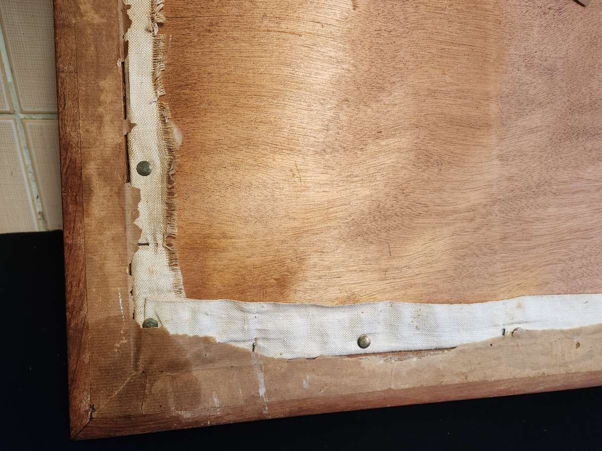 VINTAGE NEEDLEPOINT TAPESTRY IN A BEAUTIFUL HARDWOOD FRAME