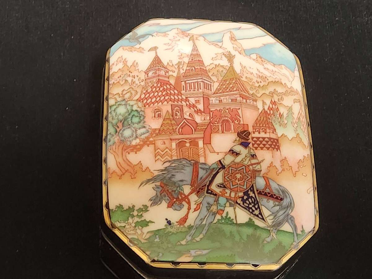 Vintage Villeroy and Boch Heinrich Russian Fairy Tales Trinket Box