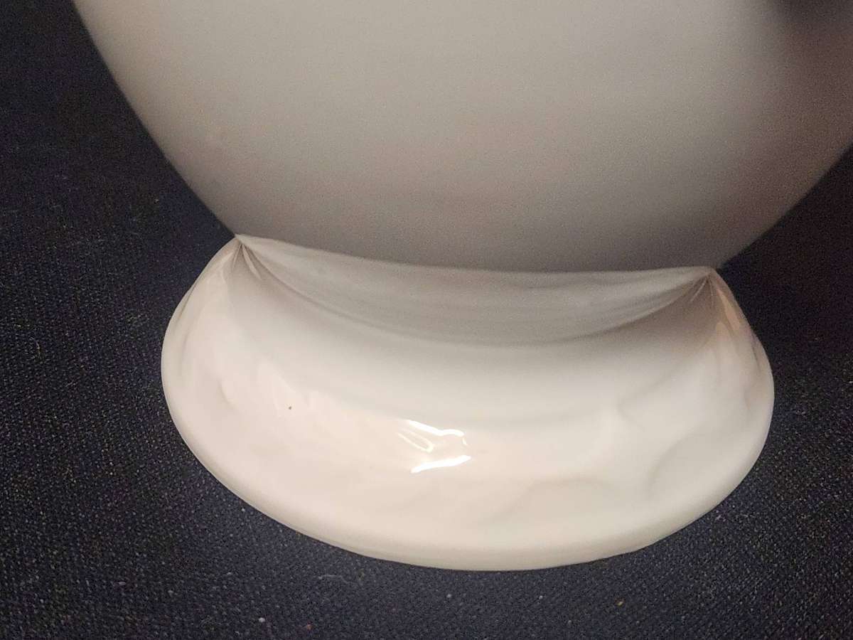 Vintage Kaiser West Germany Porcelain Lidded Bowl