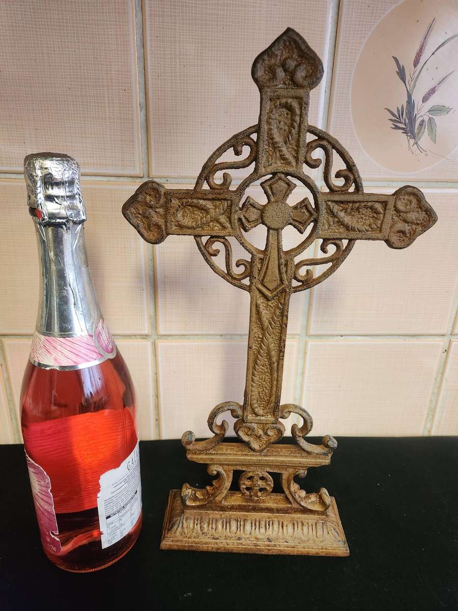 Rustic Cast Iron Victorian Style Ornate Standing Crucifix