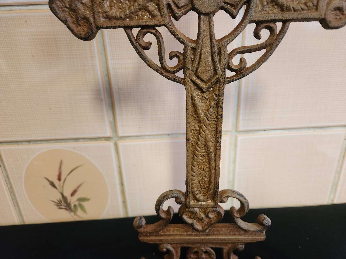 Rustic Cast Iron Victorian Style Ornate Standing Crucifix