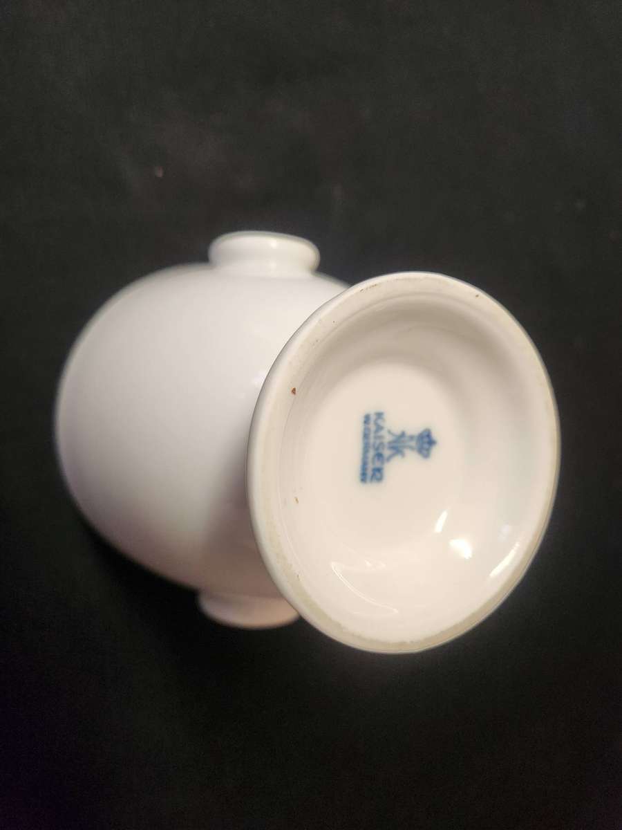 Vintage Kaiser West Germany Porcelain Lidded Bowl