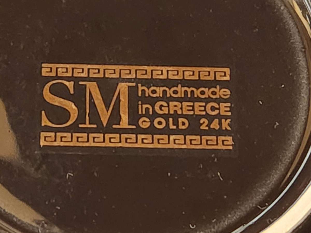 PAIR OF FOUR HANDMADE IN GREECE DEMITASSE CUPS AND SAUCERS WITH A 24 K GOLD FINISHING