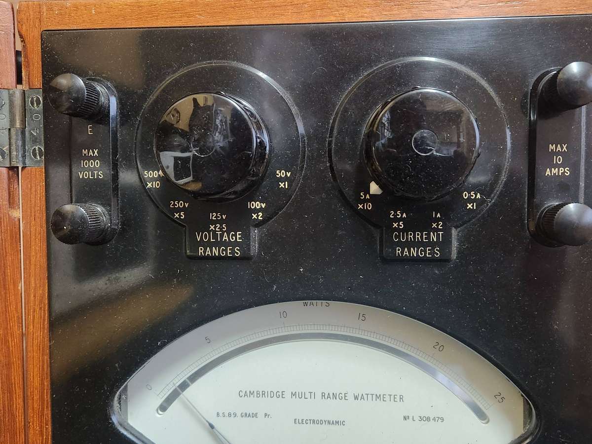 VINTAGE CAMBRIDGE SUB-STANDARD WATTMETER