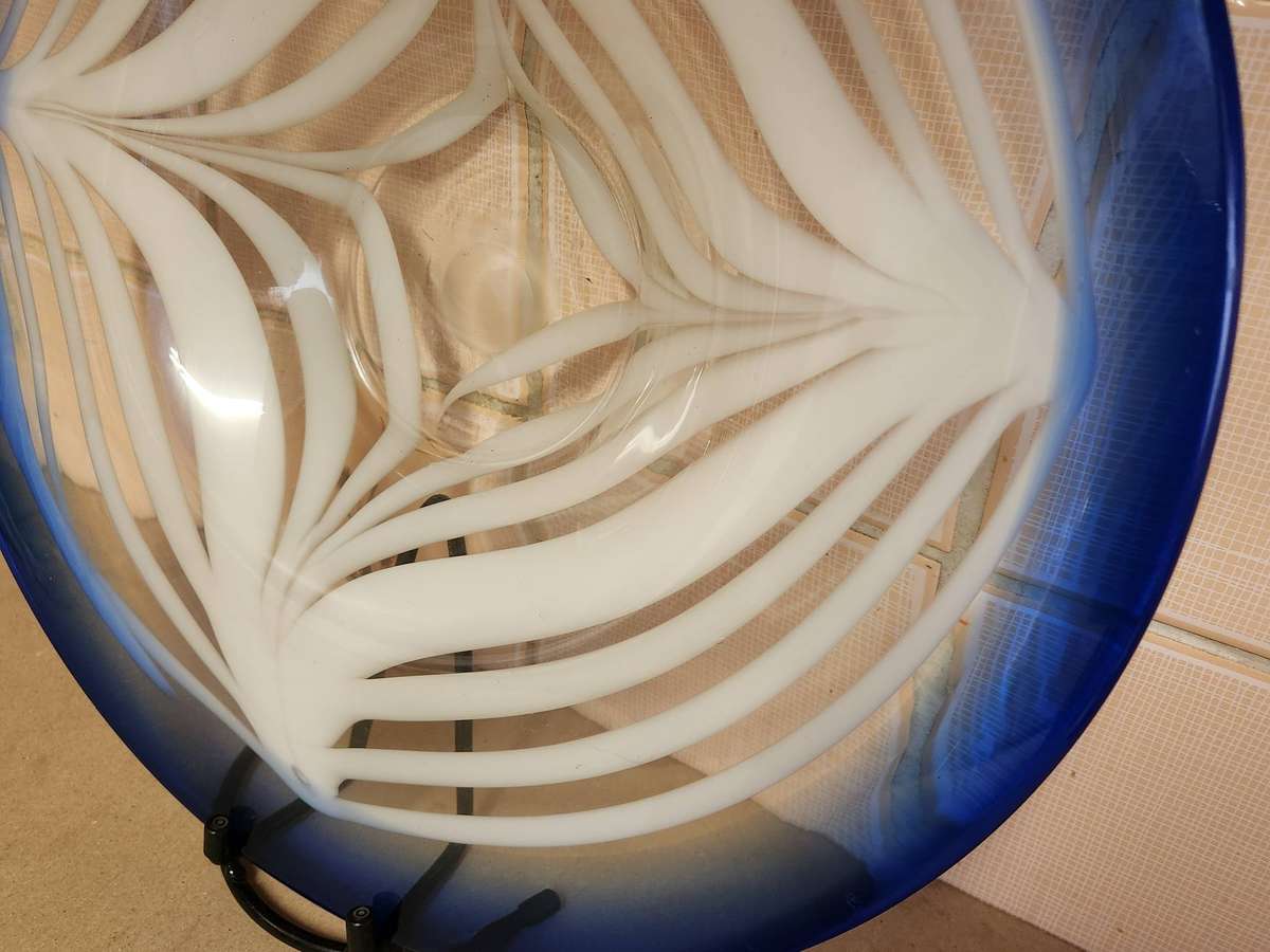 Vintage Studio Art Glass Centrepiece