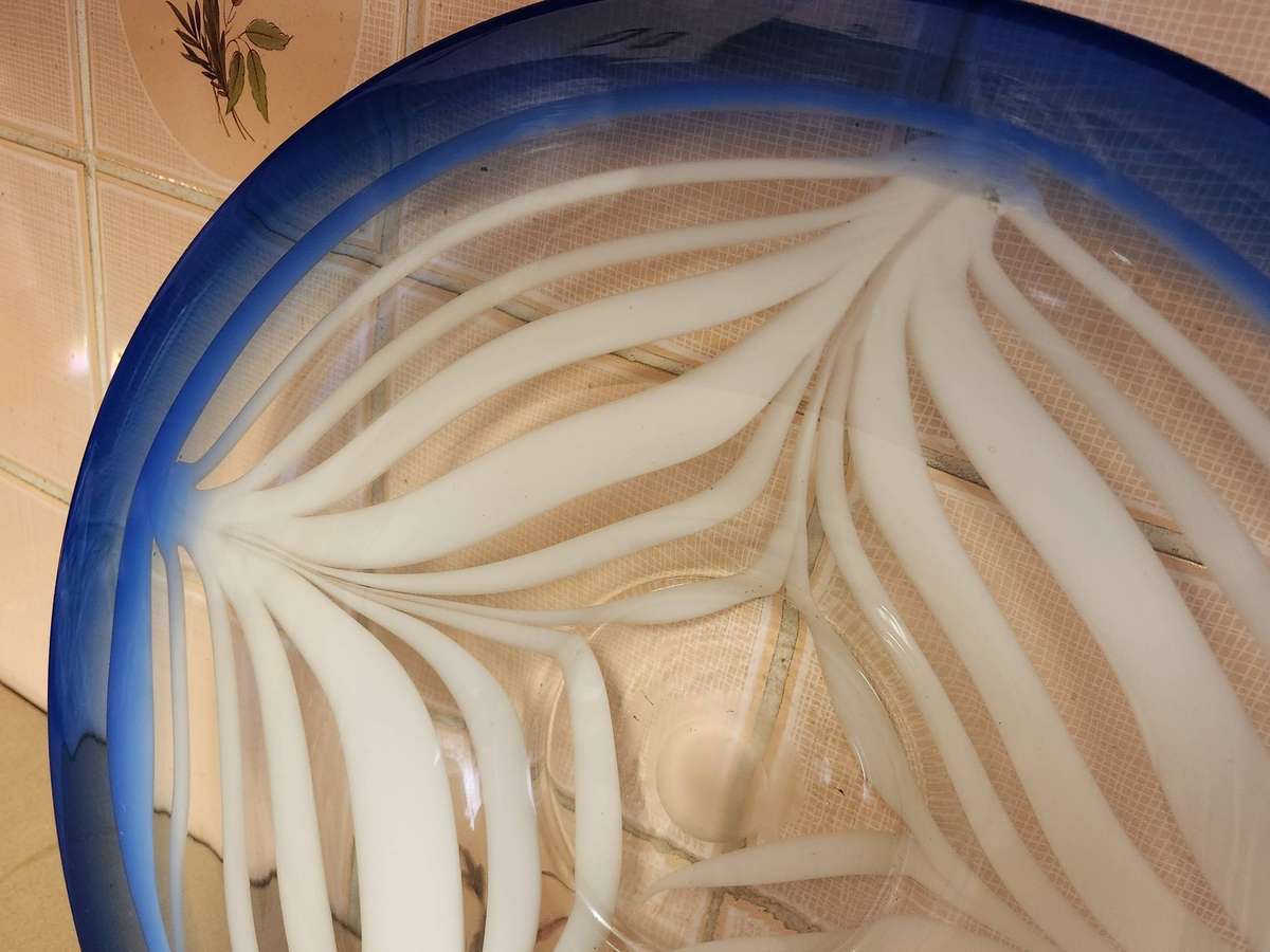 Vintage Studio Art Glass Centrepiece