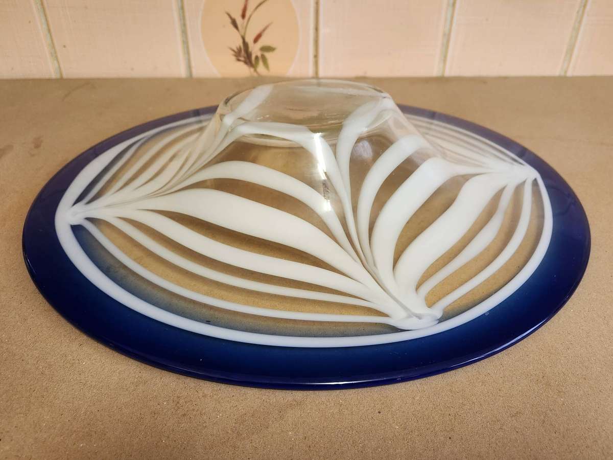 Vintage Studio Art Glass Centrepiece