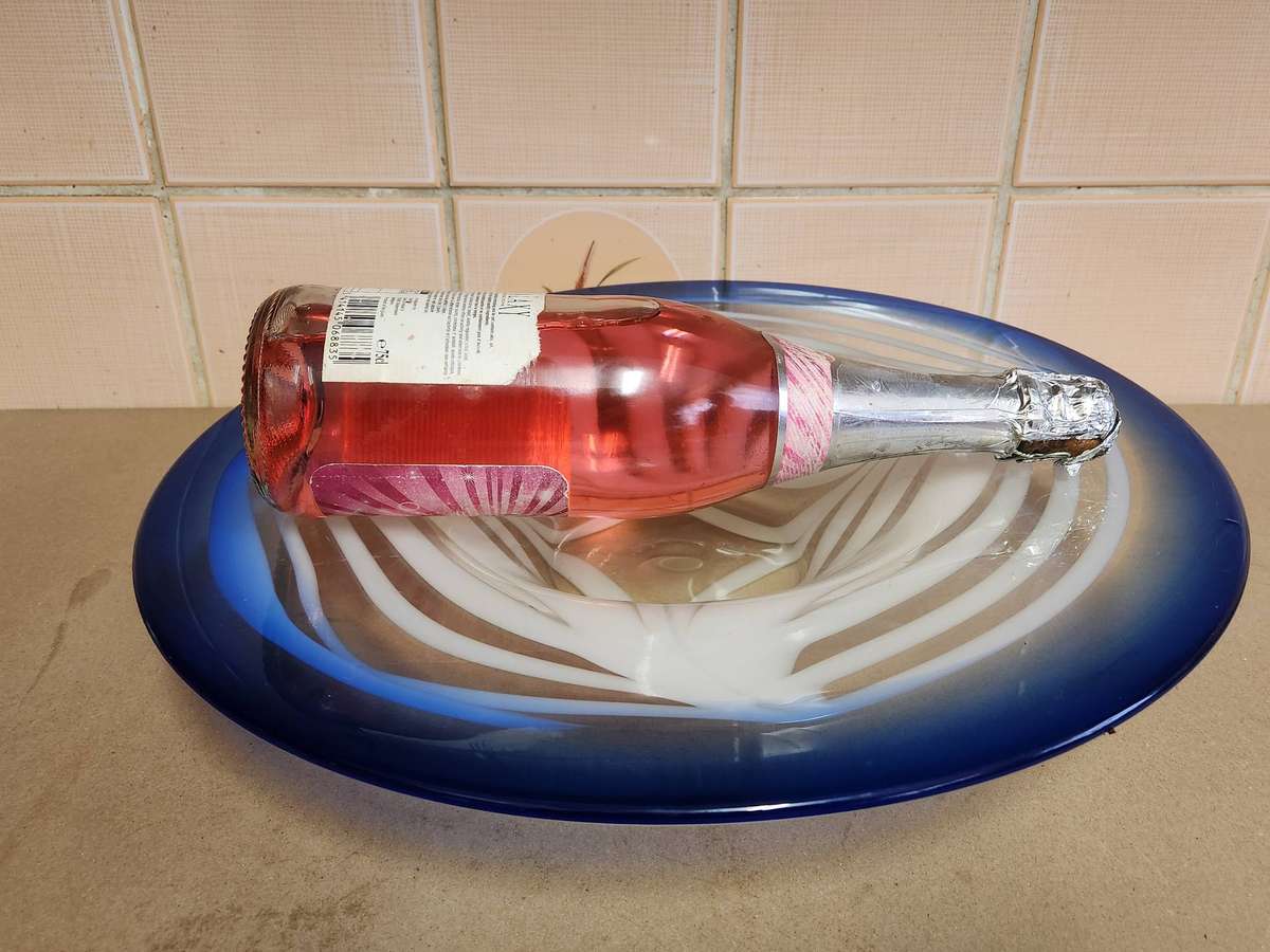 Vintage Studio Art Glass Centrepiece