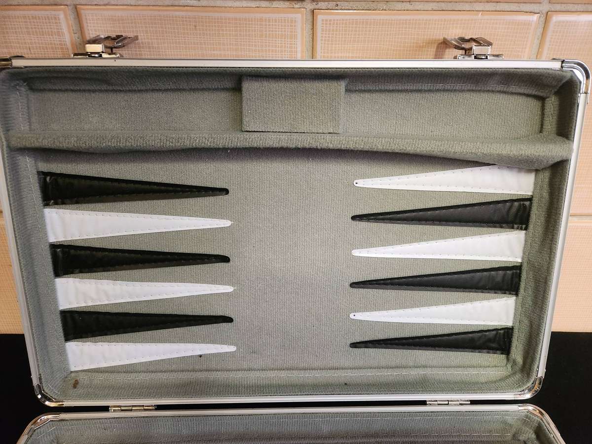 VINTAGE BACKGAMMON SET