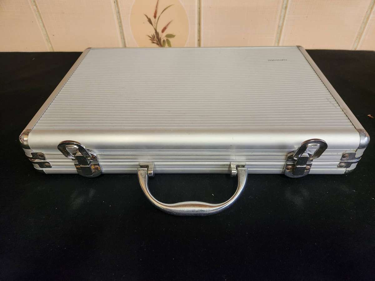 VINTAGE BACKGAMMON SET