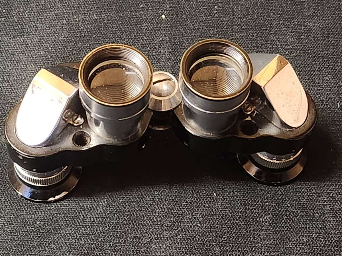 VINTAGE KANEL 6 X 15 OPERA BINOCULARS