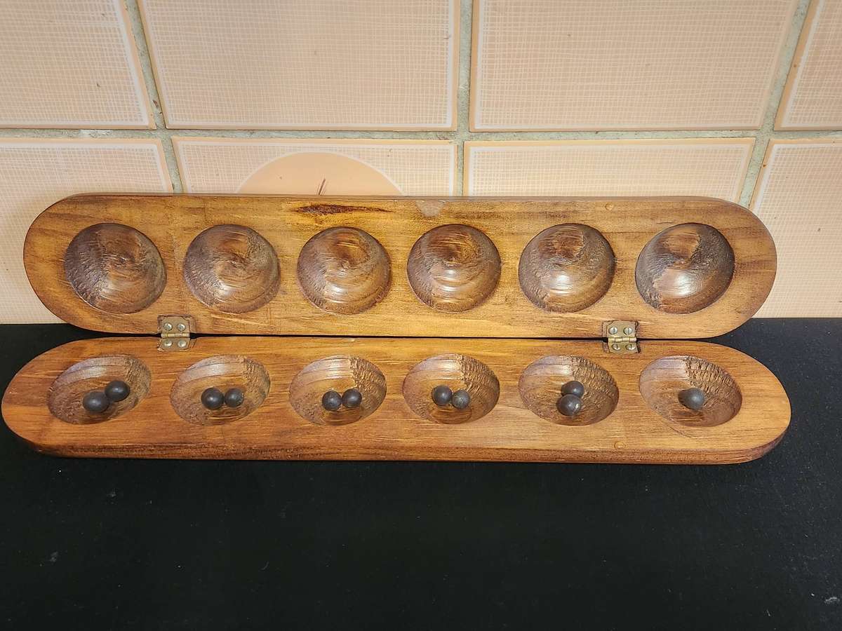 VINTAGE HAND CARVED WOODEN MANCALA BOARD GAME