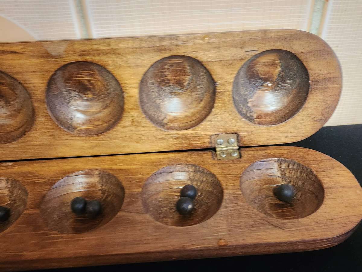 VINTAGE HAND CARVED WOODEN MANCALA BOARD GAME