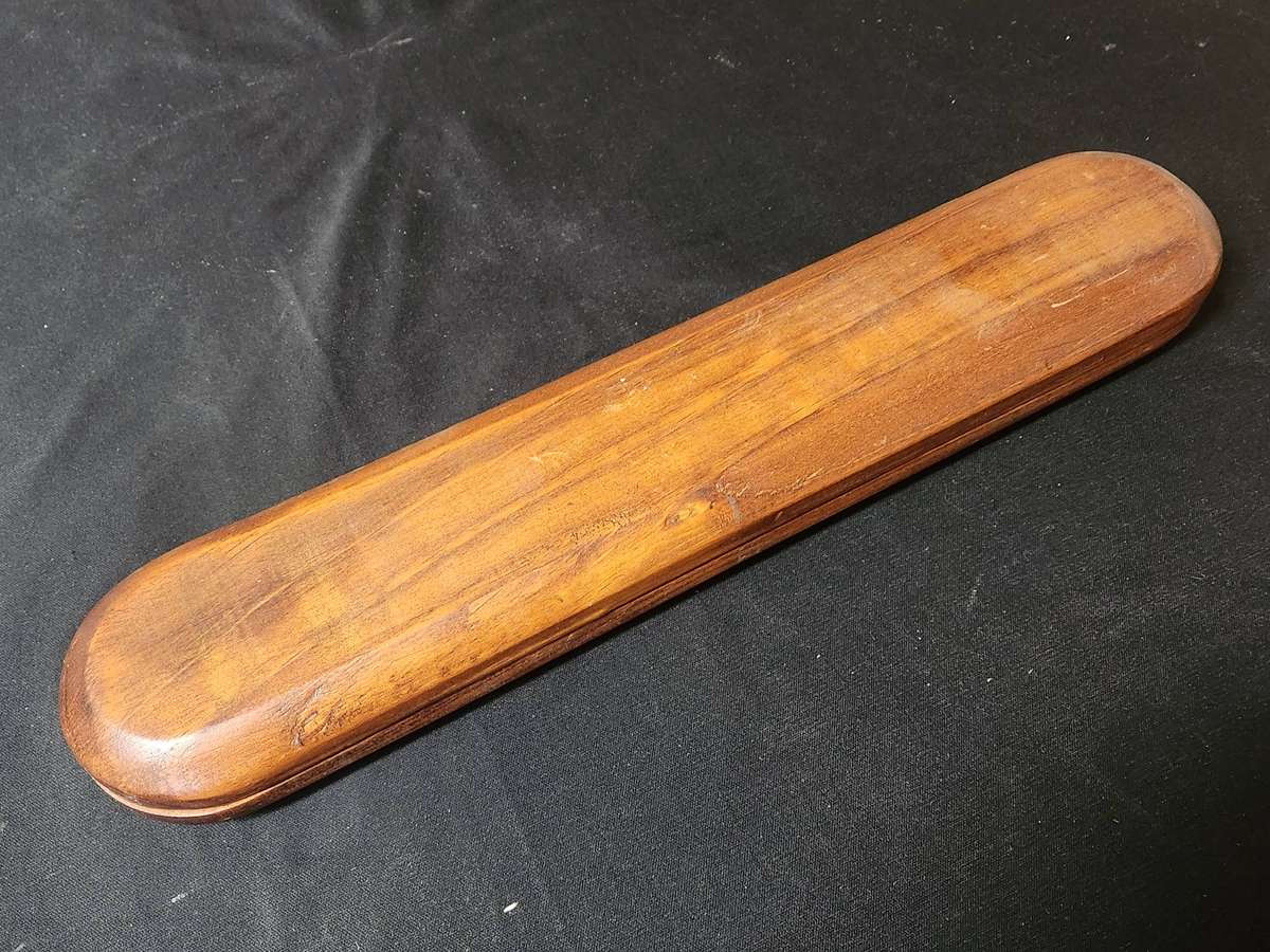 VINTAGE HAND CARVED WOODEN MANCALA BOARD GAME