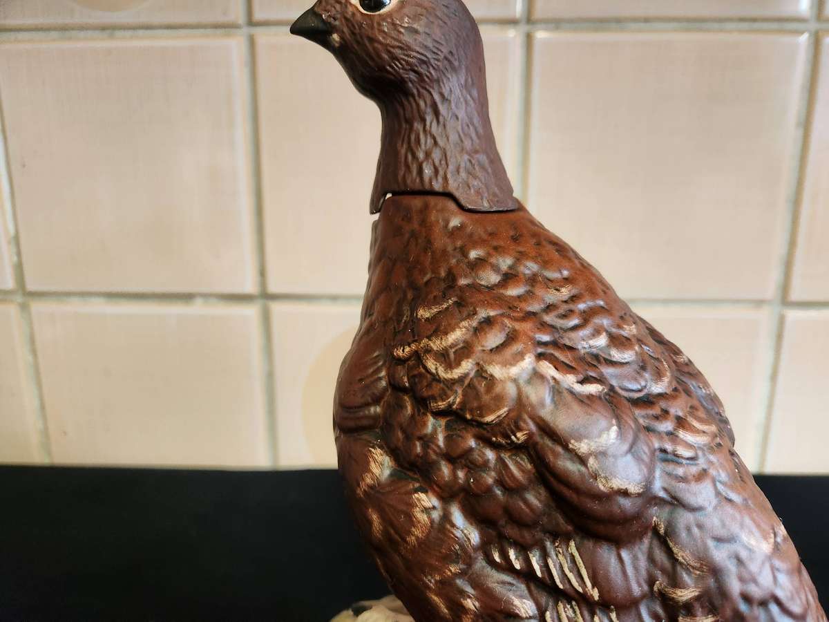 VINTAGE ROYAL DOULTON MATTHEW GLOAG THE FAMOUS GROUSE LIQUEUR BOTTLE