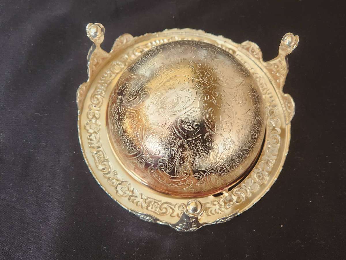 BEAUTIFUL CHROMIUM PLATED FOOTED CAVIAR DISH